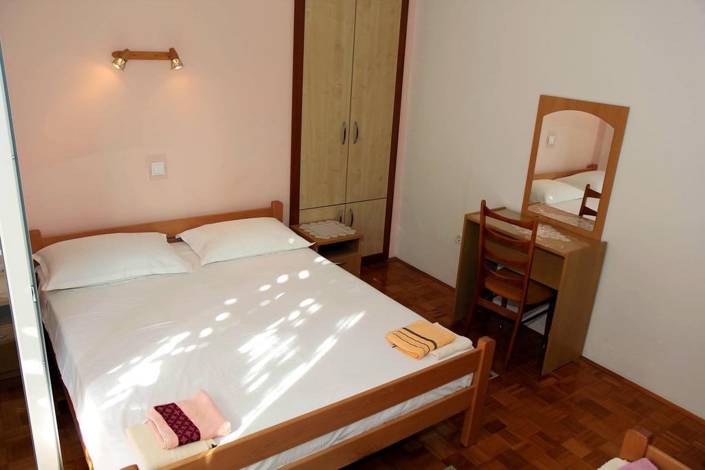 Apartments J&R Babara Biograd Na Moru Cameră foto