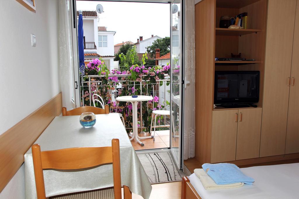 Apartments J&R Babara Biograd Na Moru Cameră foto