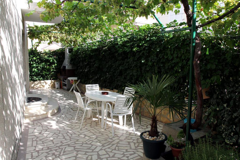 Apartments J&R Babara Biograd Na Moru Exterior foto